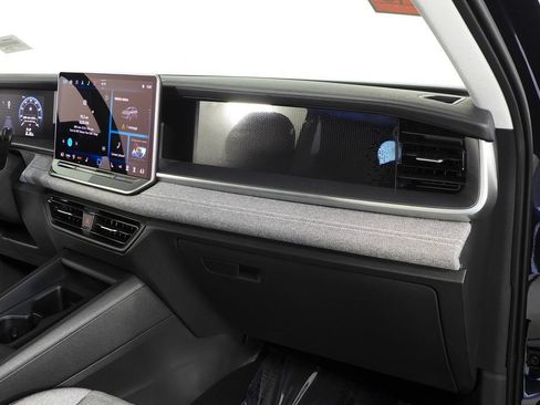 Used 2025 Volkswagen Tiguan S FWD image 14