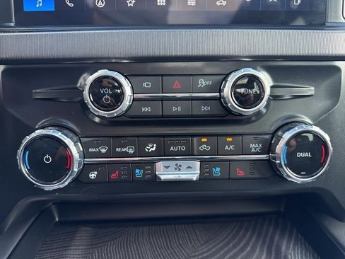 Used 2025 Ford F350 Platinum image 23