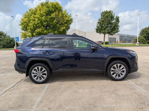 Used 2024 Toyota RAV4 XLE Premium image 2