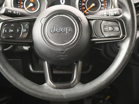 Used 2018 Jeep Wrangler Unlimited Sport AWD/4WD image 12