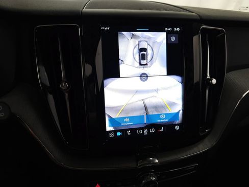 Certified 2025 Volvo XC60 B5 Plus AWD/4WD image 27