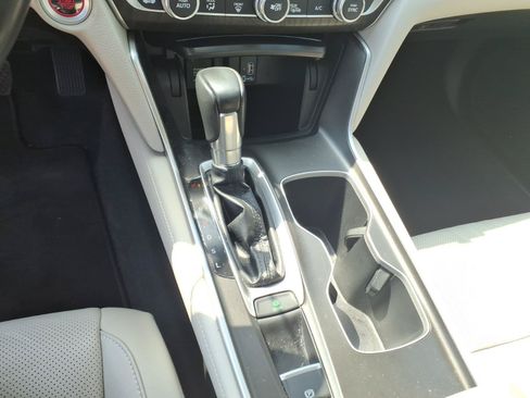 Used 2020 Honda Accord EX-L image 10