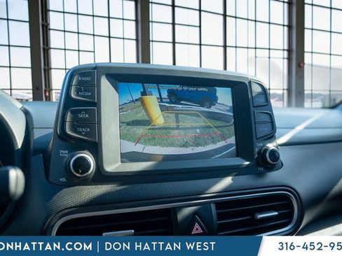 Used 2020 Hyundai Kona Limited FWD image 10