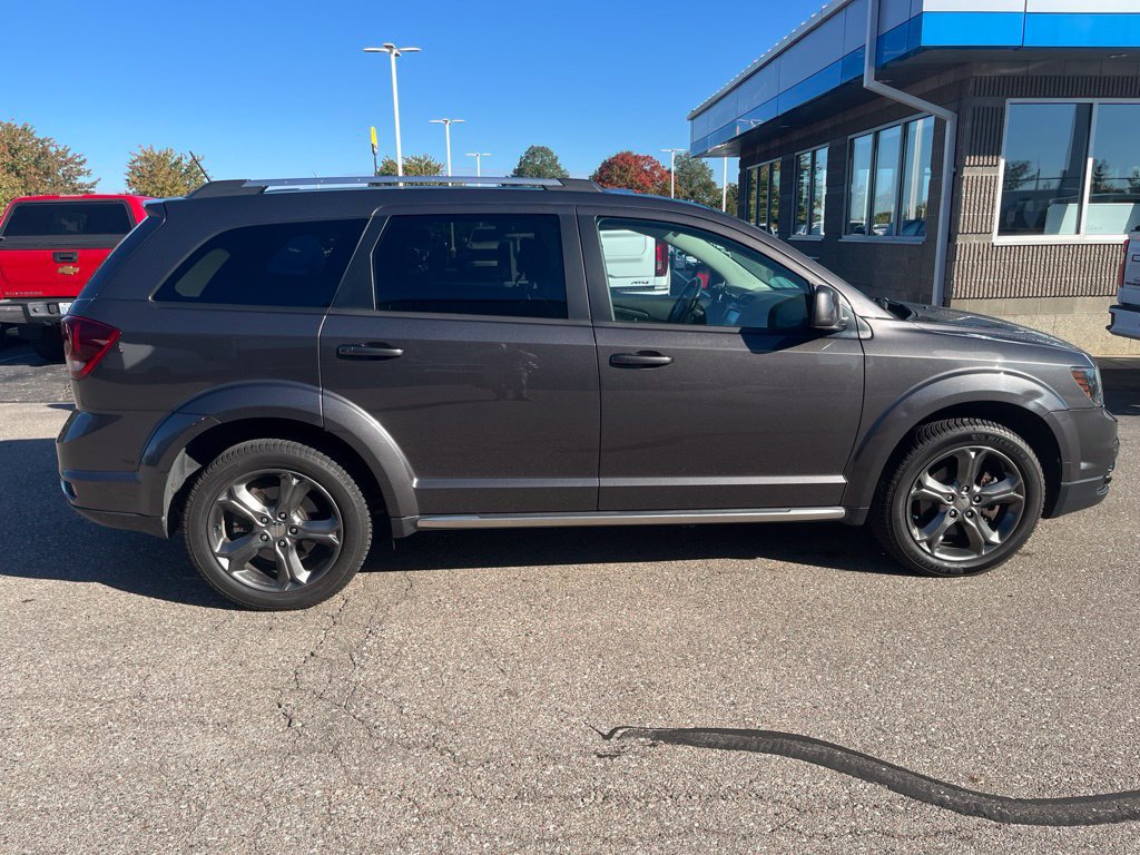 Used 2016 Dodge Journey Crossroad w/ Popular Equipment Group FWD image 11