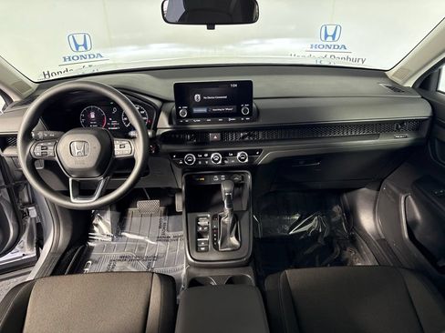 Used 2023 Honda CR-V EX image 16