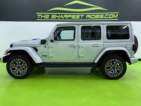 Used 2024 Jeep Wrangler High Altitude AWD/4WD image 6