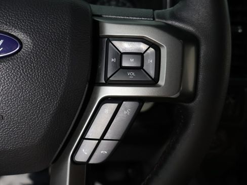 Used 2018 Ford F150 XLT w/ Equipment Group 302A Luxury AWD/4WD image 38