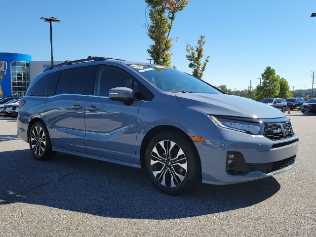 Certified 2025 Honda Odyssey Elite image 3