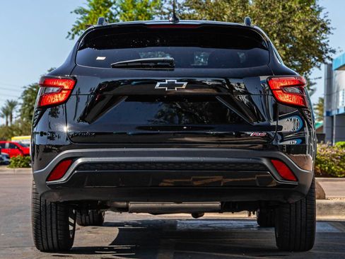 Used 2024 Chevrolet Trax RS FWD image 5