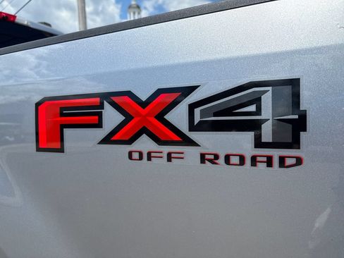 Used 2020 Ford F250 Platinum w/ FX4 Off-Road Package AWD/4WD image 11