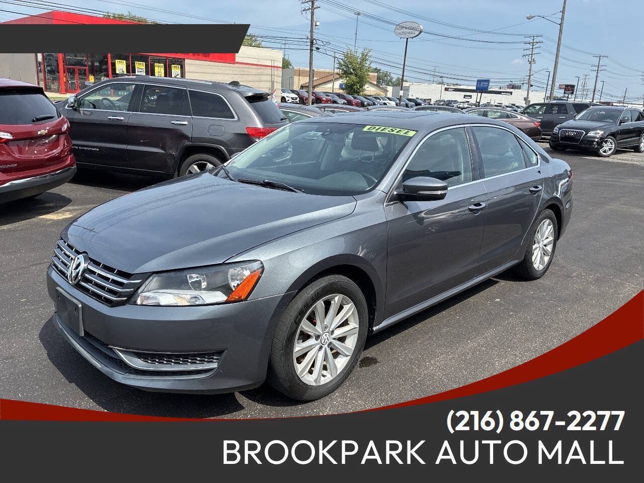 Used 2015 Volkswagen Passat TDI SE FWD image 1