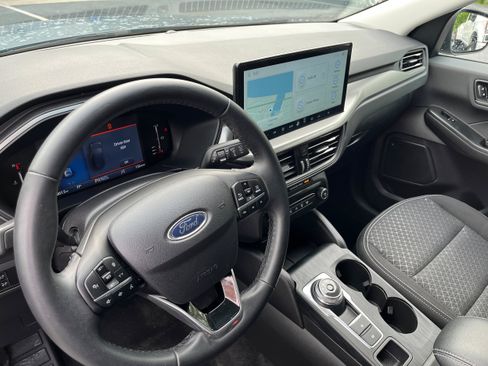 Used 2024 Ford Escape Active w/ Tech Pack #1 FWD image 8