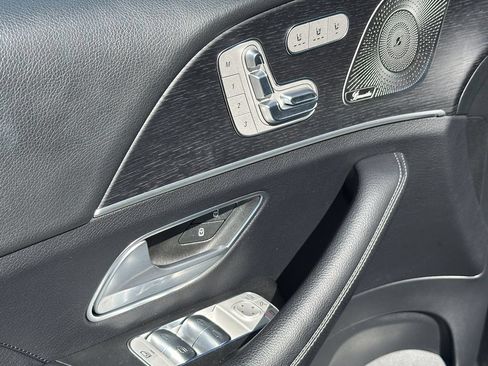 Certified 2025 Mercedes-Benz GLS 450 4MATIC image 12