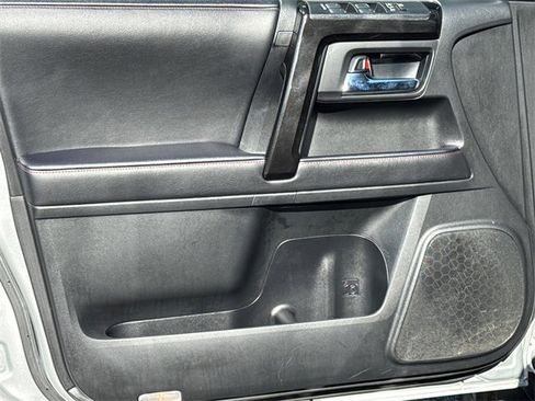 Used 2022 Toyota 4Runner TRD Off-Road image 10