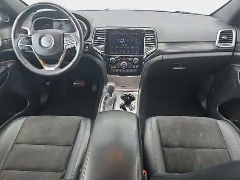 Used 2019 Jeep Grand Cherokee Altitude AWD/4WD image 10