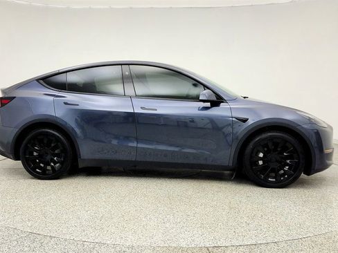Used 2023 Tesla Model Y Long Range AWD/4WD image 4