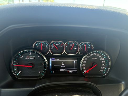 Used 2017 Chevrolet Silverado 2500 LT w/ LT Convenience Package AWD/4WD image 11