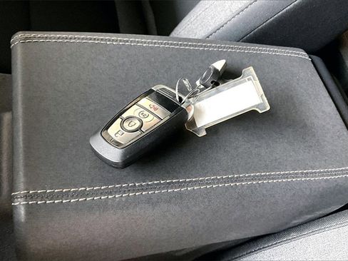 Used 2025 Ford Bronco Big Bend image 27