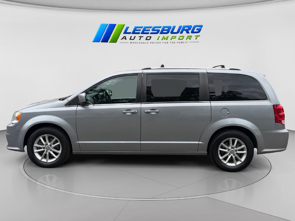 Used 2019 Dodge Grand Caravan SXT FWD image 2