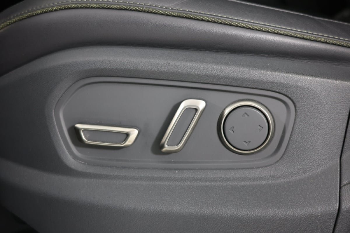 Used 2022 Rivian R1S Launch Edition Quad AWD/4WD image 23
