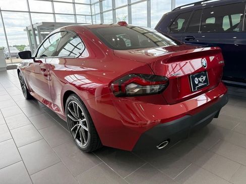 Used 2025 BMW 230i xDrive Coupe w/ Convenience Package AWD/4WD image 4