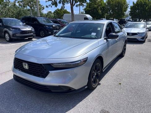 Used 2025 Honda Accord SE image 3