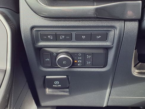 Used 2022 Ford F150 XLT w/ Equipment Group 302A High image 19