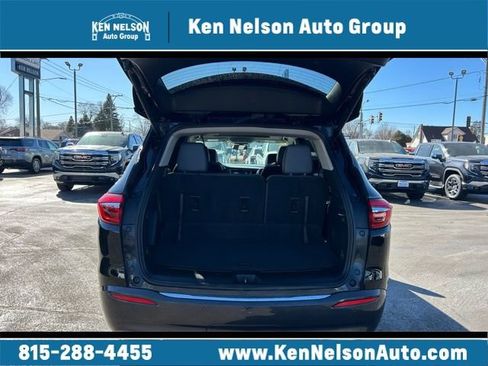 Used 2021 Buick Enclave Essence w/ Sound and Sites Package image 10