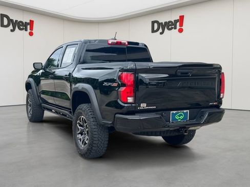 Used 2025 Chevrolet Colorado ZR2 w/ Technology Package AWD/4WD image 3