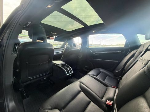Used 2018 Volvo S90 T5 Momentum w/ Convenience Package image 12