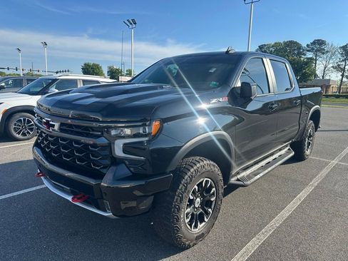Used 2025 Chevrolet Silverado 1500 ZR2 w/ Technology Package image 1