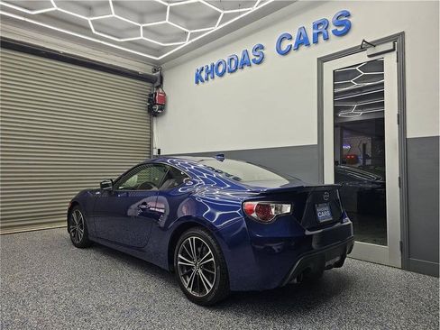Used 2015 Scion FR-S RWD image 3