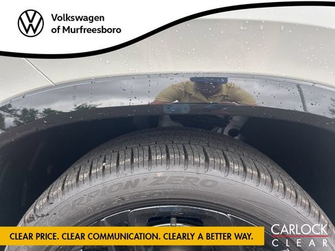 New 2026 Volkswagen Tiguan SE R-Line FWD image 9