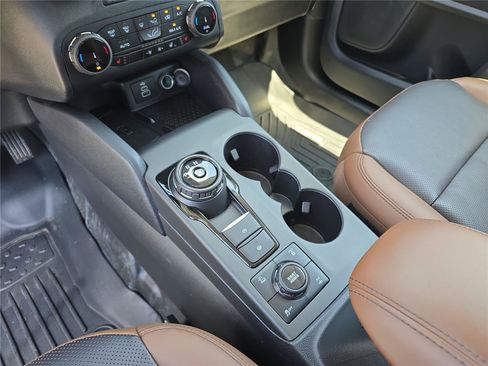 Used 2024 Ford Bronco Sport Badlands w/ Premium Package AWD/4WD image 30