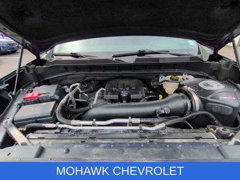 Used 2023 Chevrolet Silverado 1500 LT AWD/4WD image 30