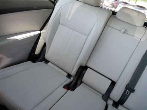 Certified 2024 Volkswagen Tiguan SE R-Line FWD image 12