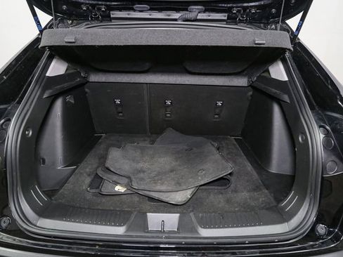 Used 2024 Chevrolet Trax LT w/ Driver Confidence Package image 11