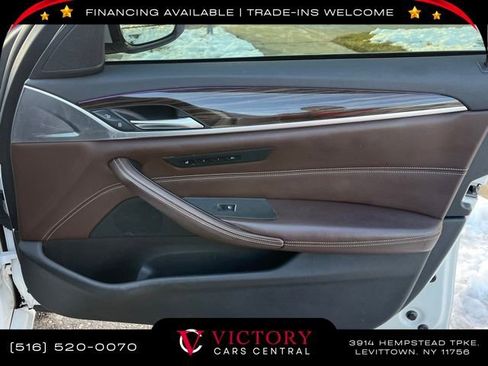 Used 2019 BMW 540i w/ Luxury Seating Package image 17