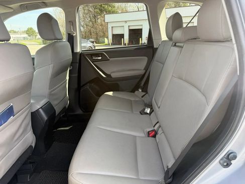 Used 2015 Subaru Forester 2.5i Limited image 21