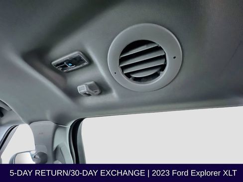 Used 2023 Ford Explorer XLT AWD/4WD image 39