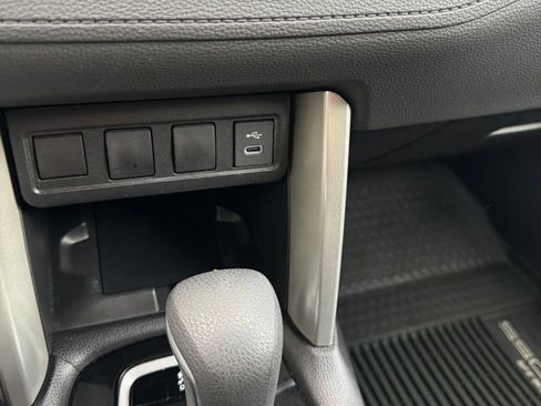 Certified 2025 Toyota Corolla Cross LE FWD image 20