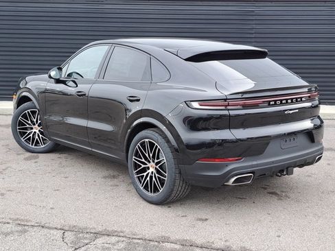 Used 2026 Porsche Cayenne Coupe AWD/4WD image 3