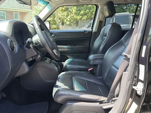 Used 2015 Jeep Patriot High Altitude image 10