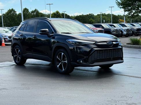 Used 2023 Toyota Corolla Cross AWD Hybrid w/ Convenience Package image 3