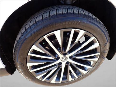 Used 2024 Lexus RX 350 image 7