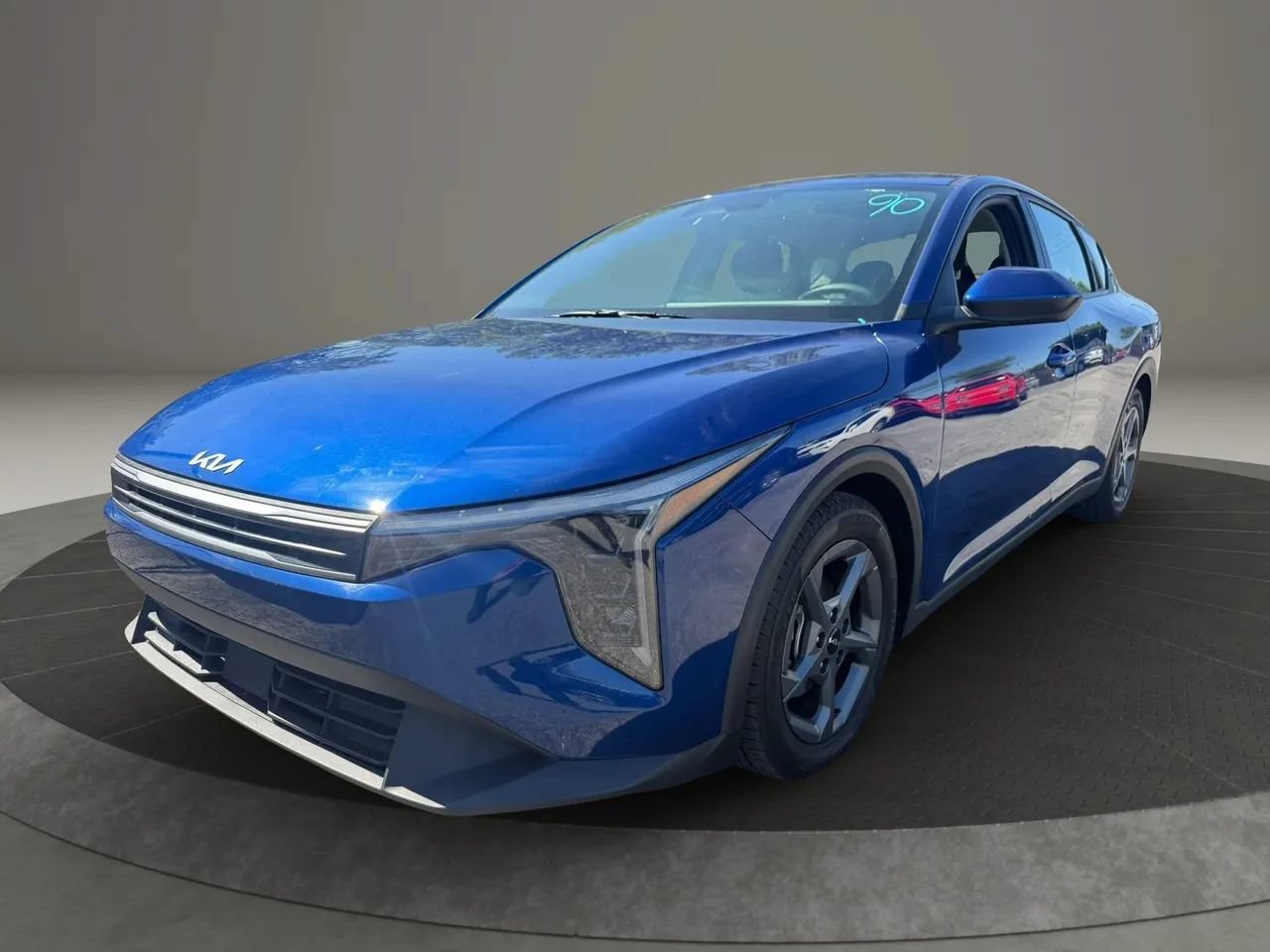 Used 2025 Kia K4 FWD image 1
