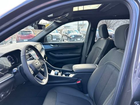 New 2025 Jeep Grand Cherokee L Laredo w/ Luxury Tech Group I AWD/4WD image 44