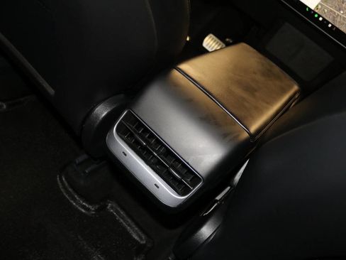 Used 2023 Tesla Model Y Performance image 50