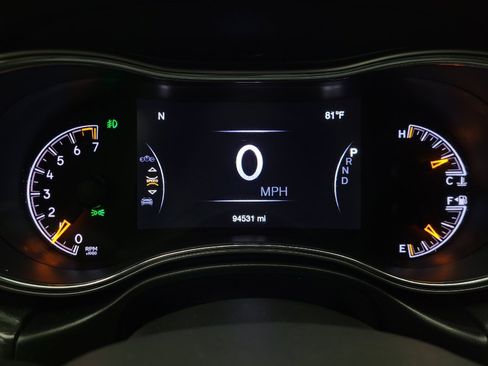 Used 2018 Jeep Grand Cherokee Altitude AWD/4WD image 23