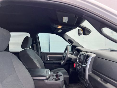 Used 2024 RAM 1500 Classic Warlock w/ Electronics Group AWD/4WD image 18